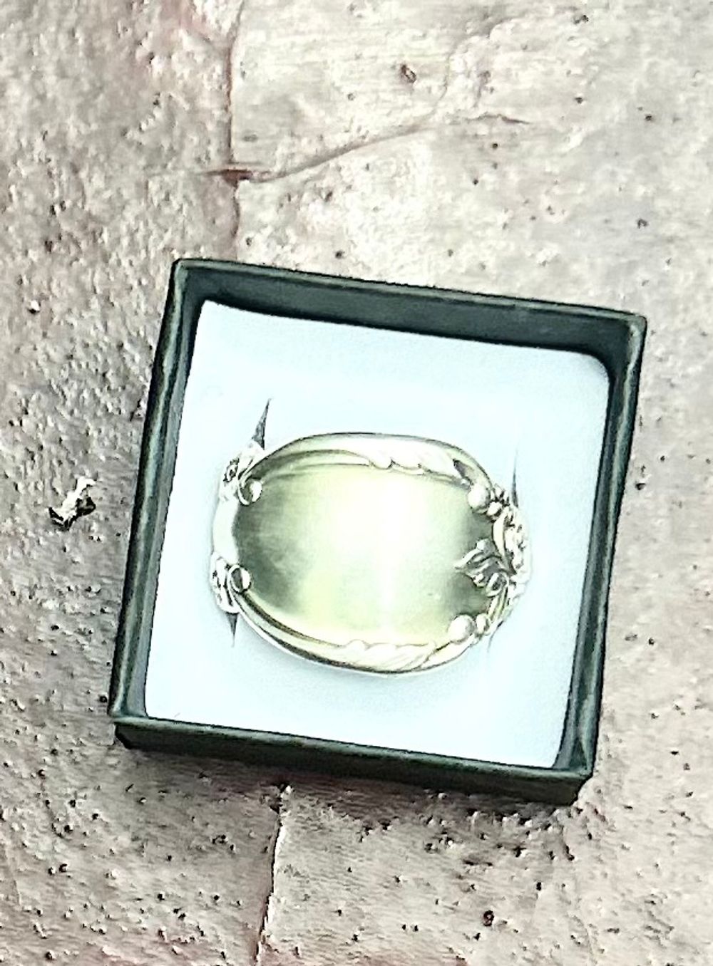 Enchanted Elegance: Vintage Spoon Ring size 8